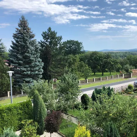Appartement Podkrovni Apartman V Soukromi S Fitness Na Venkove *